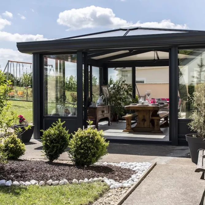 veranda